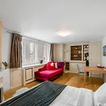 Boel 5 Studio